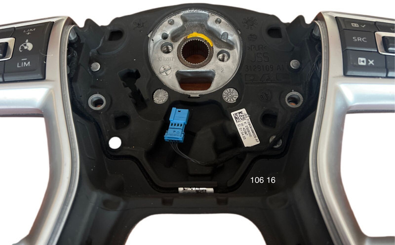 DAF XG 480 FT - Рулевое колесо: фото 3 DAF XG 480 FT - Рулевое колесо: фото 3