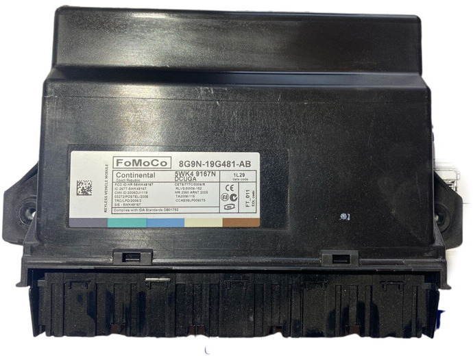 Jaguar XF250 - Блок управления: фото 1 Jaguar XF250 - Блок управления: фото 1