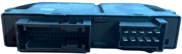 Mercedes-Benz - Блок управления: фото 2 Mercedes-Benz - Блок управления: фото 2