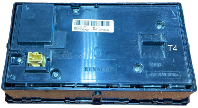 Renault - Приборная панель: фото 2 Renault - Приборная панель: фото 2