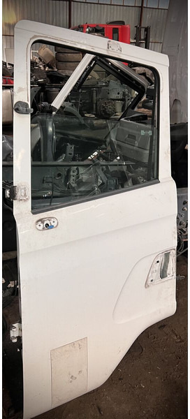 Scania Euro 6 - Дверь и запчасти: фото 1 Scania Euro 6 - Дверь и запчасти: фото 1