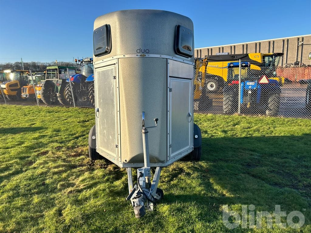 BÖCKMANN DUO SP-R - Прицеп-коневоз: фото 2 BÖCKMANN DUO SP-R - Прицеп-коневоз: фото 2