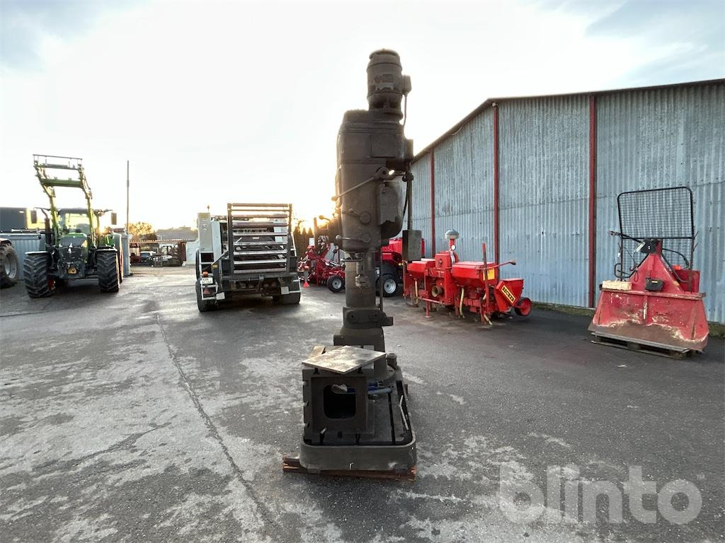 Girards - Станок: фото 3 Girards - Станок: фото 3