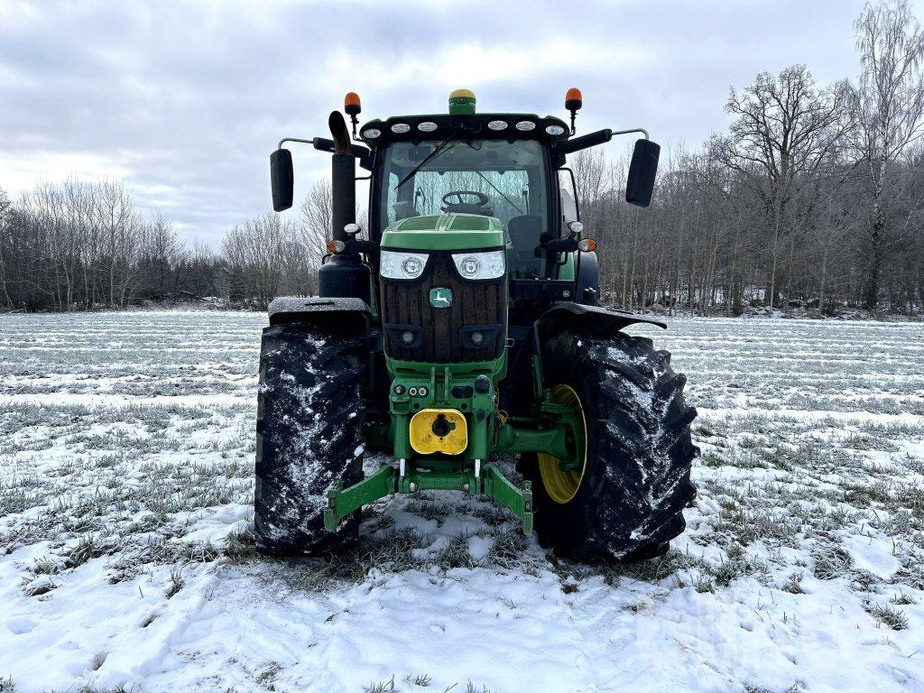 JOHN DEERE 6215R - Трактор: фото 2 JOHN DEERE 6215R - Трактор: фото 2