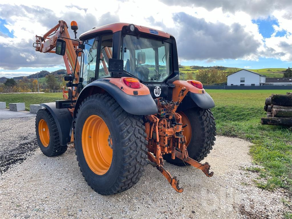 John Deere 6430 (2010) - Трактор: фото 3 John Deere 6430 (2010) - Трактор: фото 3