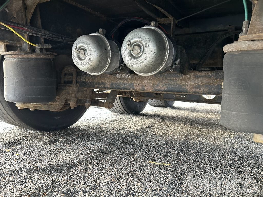 Тентованный полуприцеп KRONE SD: фото 35 Тентованный полуприцеп KRONE SD: фото 35