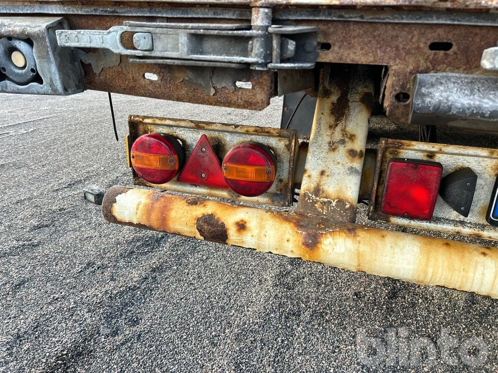 Тентованный полуприцеп KRONE SD: фото 44 Тентованный полуприцеп KRONE SD: фото 44