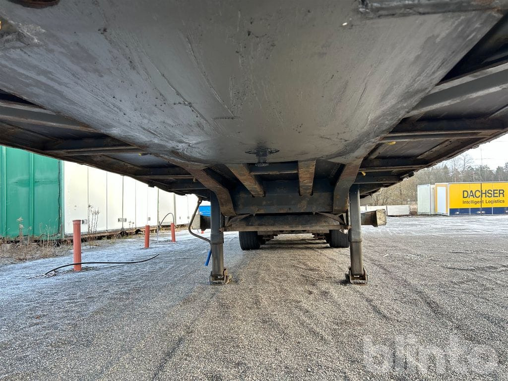 Тентованный полуприцеп KRONE SD: фото 21 Тентованный полуприцеп KRONE SD: фото 21