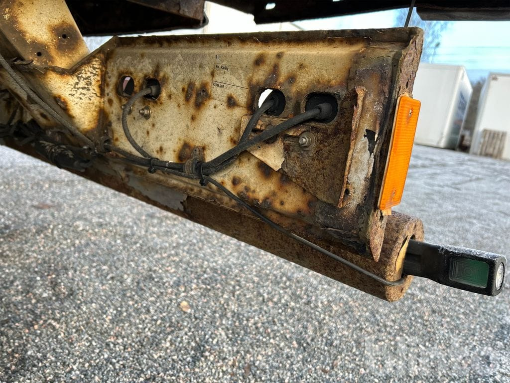 Тентованный полуприцеп KRONE SD: фото 47 Тентованный полуприцеп KRONE SD: фото 47