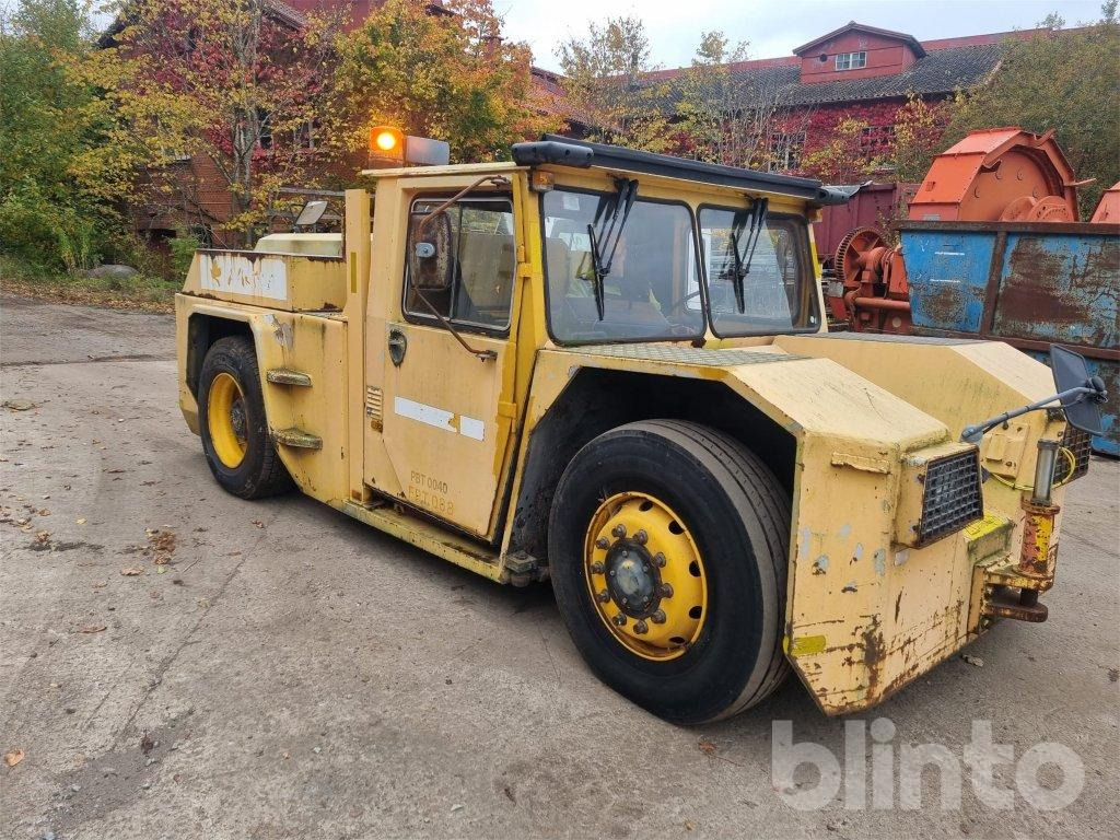 Kalmar KM 290/360 - Терминальный тягач: фото 1 Kalmar KM 290/360 - Терминальный тягач: фото 1