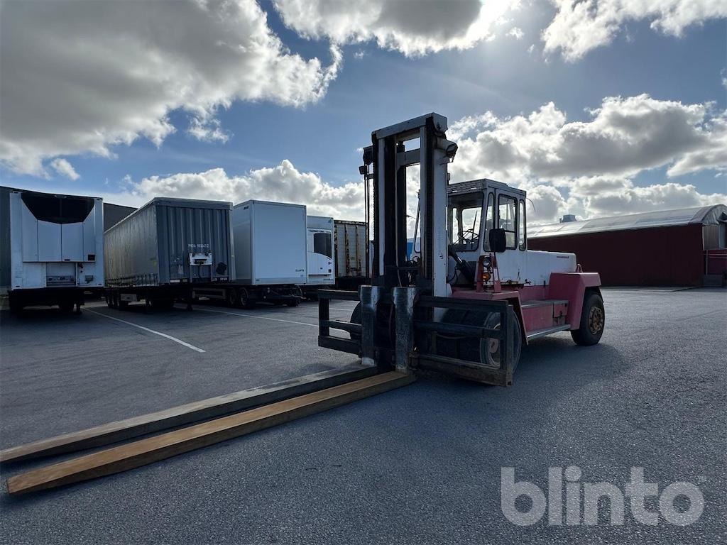 Svetruck 16 120-38 - Вилочный погрузчик: фото 1 Svetruck 16 120-38 - Вилочный погрузчик: фото 1