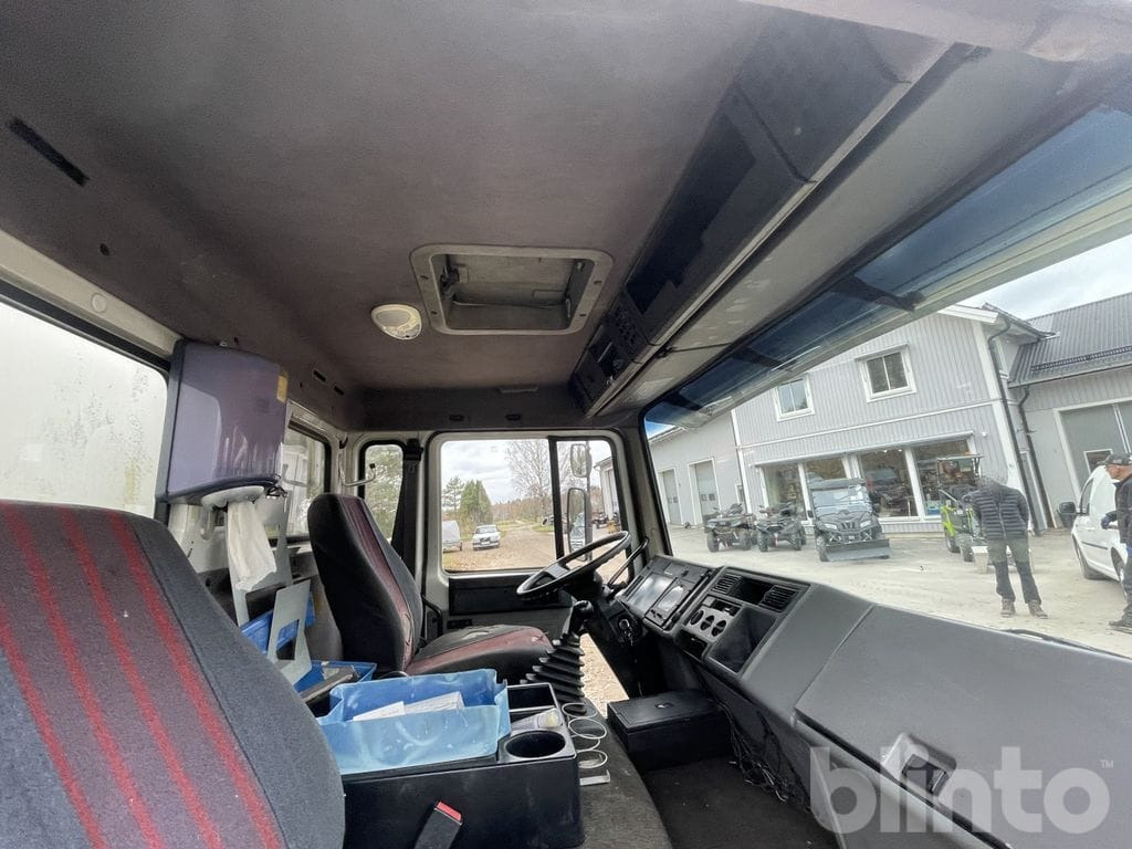 Грузовик бортовой/ Платформа VOLVO FL612 4X2 med ramper: фото 18