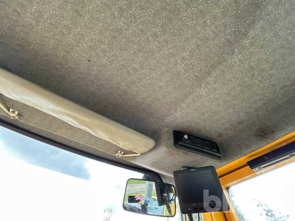 Колёсный погрузчик Volvo L60E: фото 36