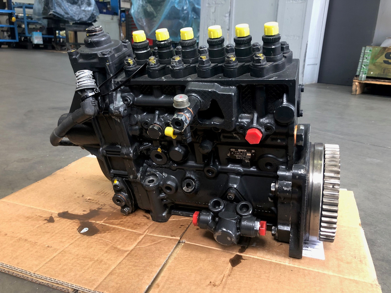 POMPA INIEZIONE RIF. BOSCH 0402796210 / RIF. MAN 51111037618 - Топливный насос: фото 2 POMPA INIEZIONE RIF. BOSCH 0402796210 / RIF. MAN 51111037618 - Топливный насос: фото 2