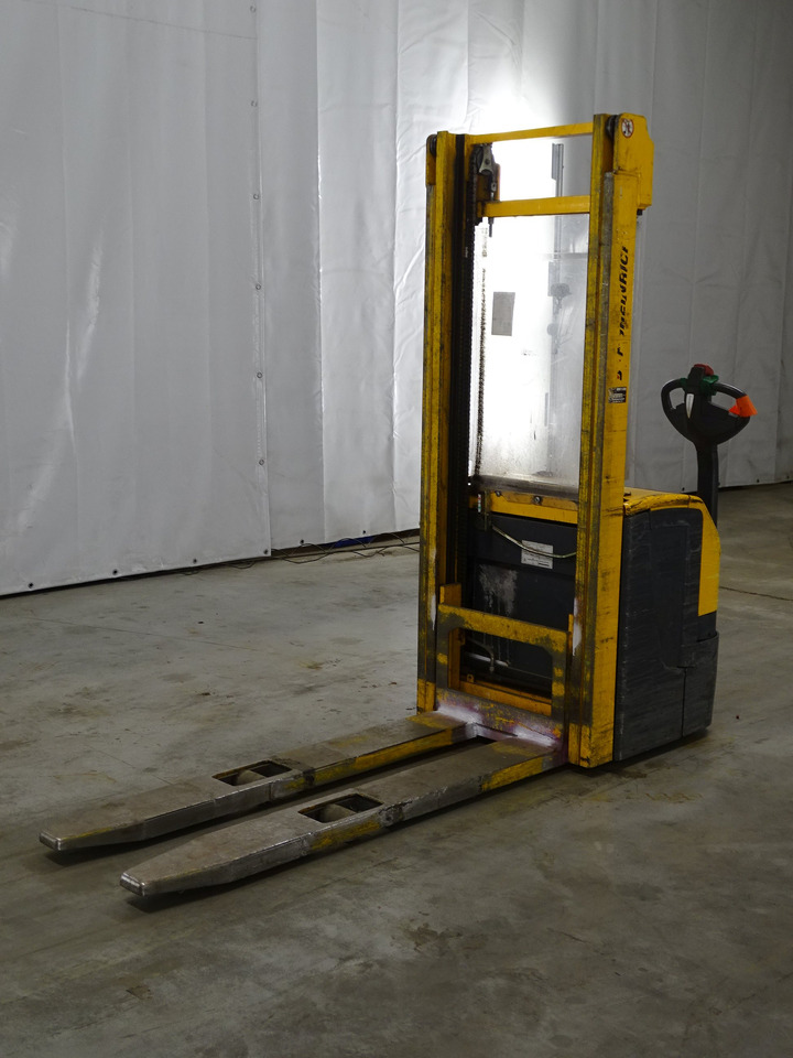 Jungheinrich EJC216/1590MM - Штабелер: фото 1 Jungheinrich EJC216/1590MM - Штабелер: фото 1