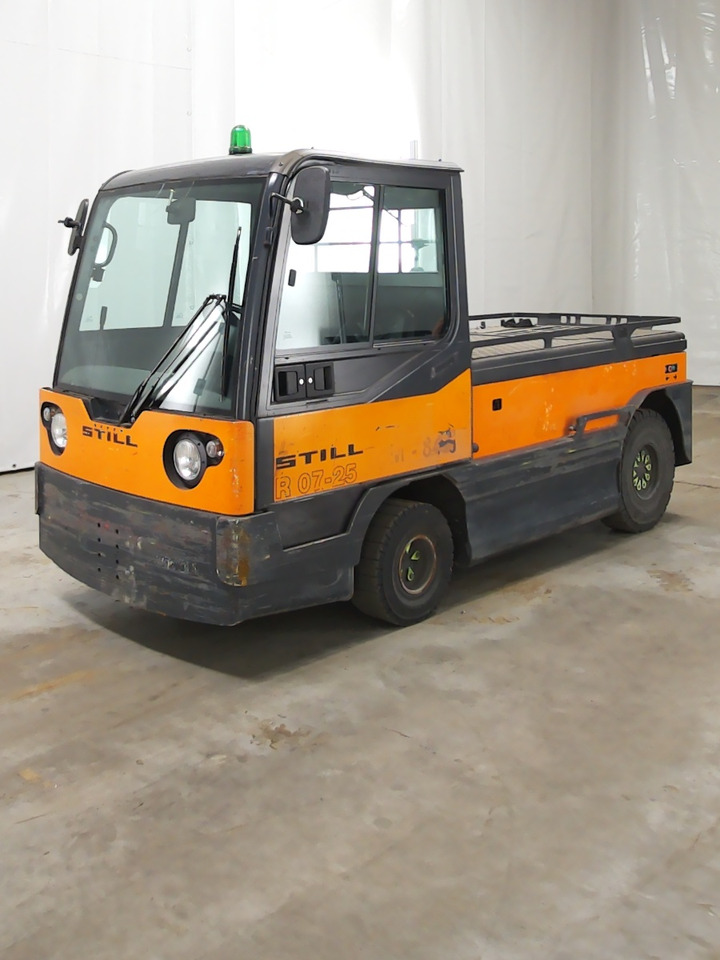 Linde P250 - Складской тягач: фото 1 Linde P250 - Складской тягач: фото 1