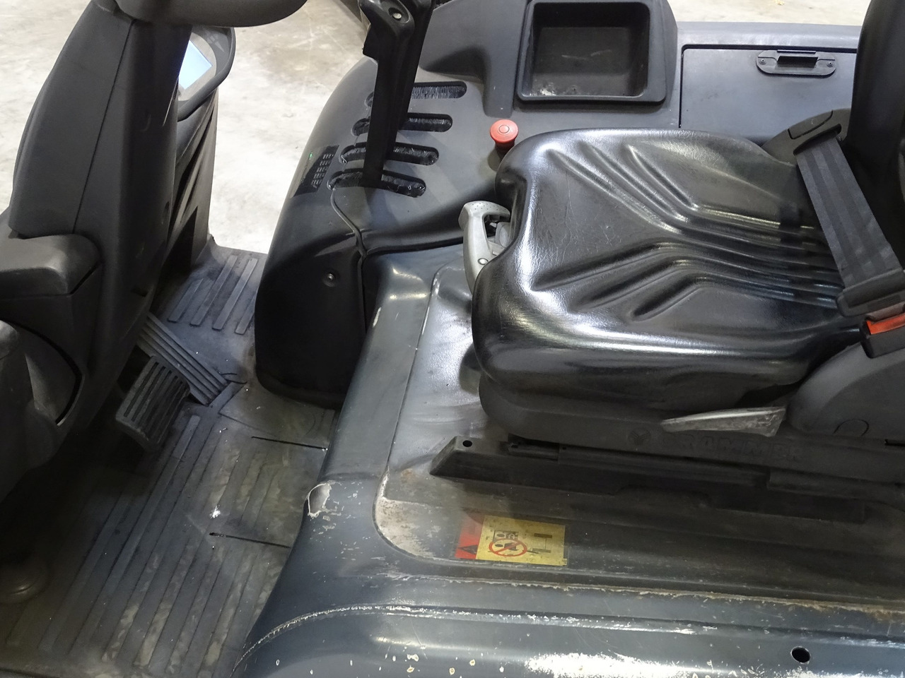 Still RX60-45 - Электропогрузчик: фото 3 Still RX60-45 - Электропогрузчик: фото 3