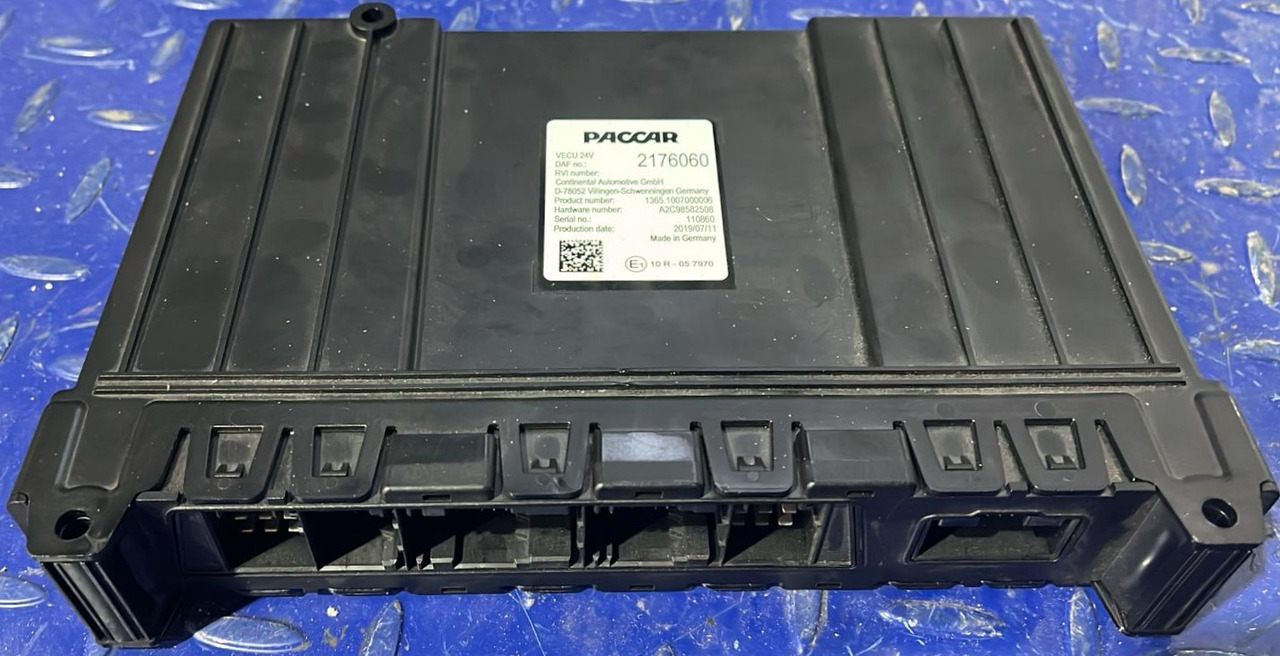 DAF XF CF VECU Control Unit Module 2176060 - Блок управления: фото 1 DAF XF CF VECU Control Unit Module 2176060 - Блок управления: фото 1