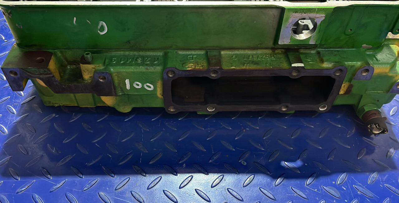 JOHN DEERE CHIULASA JOHN DEERE 4045 - Двигатель и запчасти: фото 3 JOHN DEERE CHIULASA JOHN DEERE 4045 - Двигатель и запчасти: фото 3