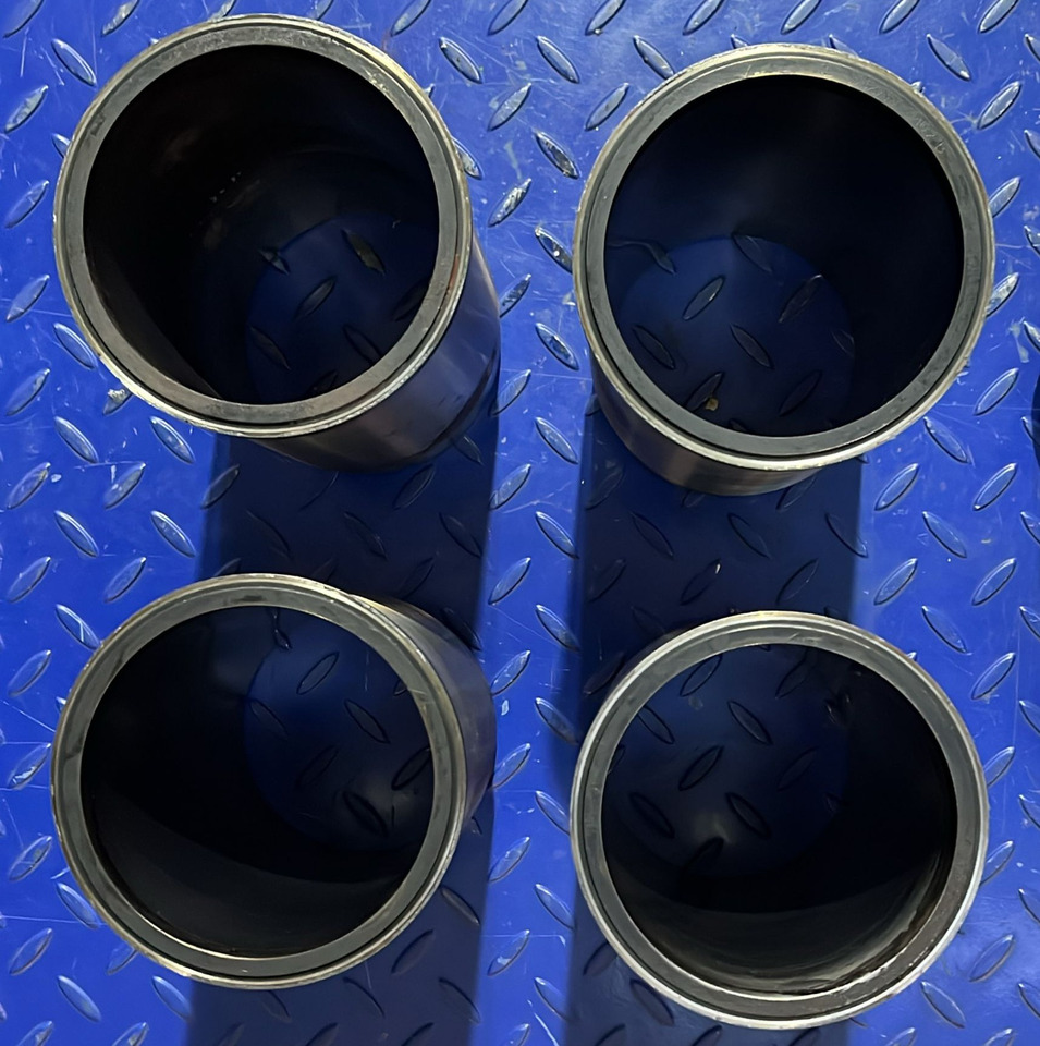 John Deere SET PISTON SI CAMASA JOHN DEERE RE500608 - Двигатель и запчасти: фото 4 John Deere SET PISTON SI CAMASA JOHN DEERE RE500608 - Двигатель и запчасти: фото 4