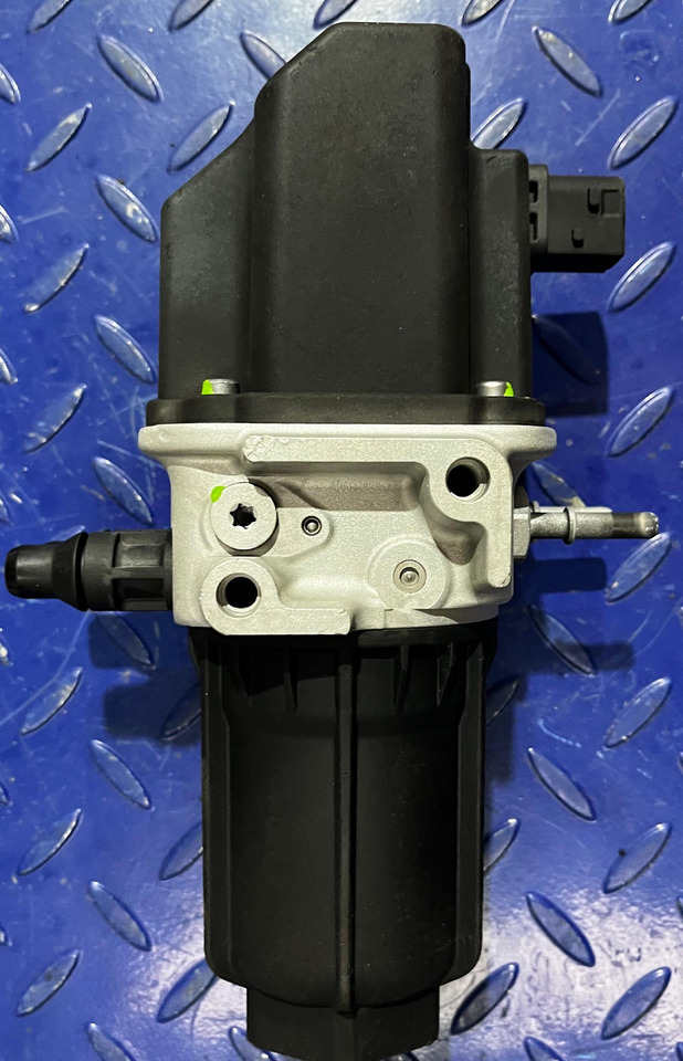 MERCEDES-BENZ AdBlue Pump Reconditioned Mercedes Actros MP5 - Бак для AdBlue: фото 3 MERCEDES-BENZ AdBlue Pump Reconditioned Mercedes Actros MP5 - Бак для AdBlue: фото 3