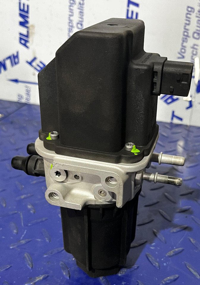 MERCEDES-BENZ AdBlue Pump Reconditioned Mercedes Actros MP5 - Бак для AdBlue: фото 1 MERCEDES-BENZ AdBlue Pump Reconditioned Mercedes Actros MP5 - Бак для AdBlue: фото 1