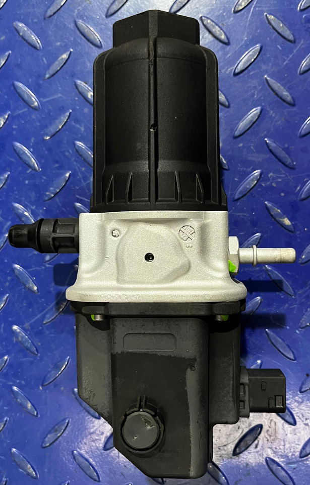 MERCEDES-BENZ AdBlue Pump Reconditioned Mercedes Actros MP5 - Бак для AdBlue: фото 2 MERCEDES-BENZ AdBlue Pump Reconditioned Mercedes Actros MP5 - Бак для AdBlue: фото 2