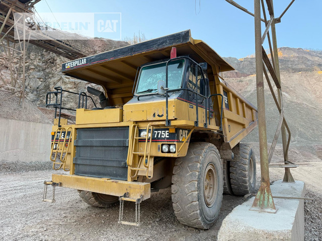Cat 775E - Карьерный самосвал: фото 2 Cat 775E - Карьерный самосвал: фото 2