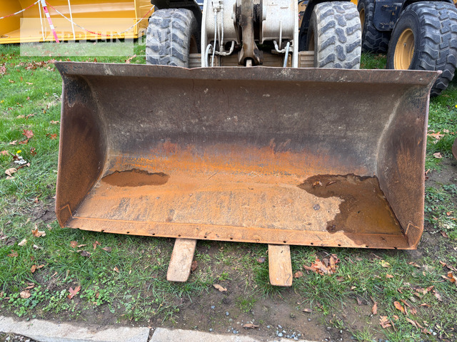 Cat 908H - Колёсный погрузчик: фото 5 Cat 908H - Колёсный погрузчик: фото 5