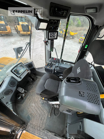 Cat 962M - Колёсный погрузчик: фото 5 Cat 962M - Колёсный погрузчик: фото 5