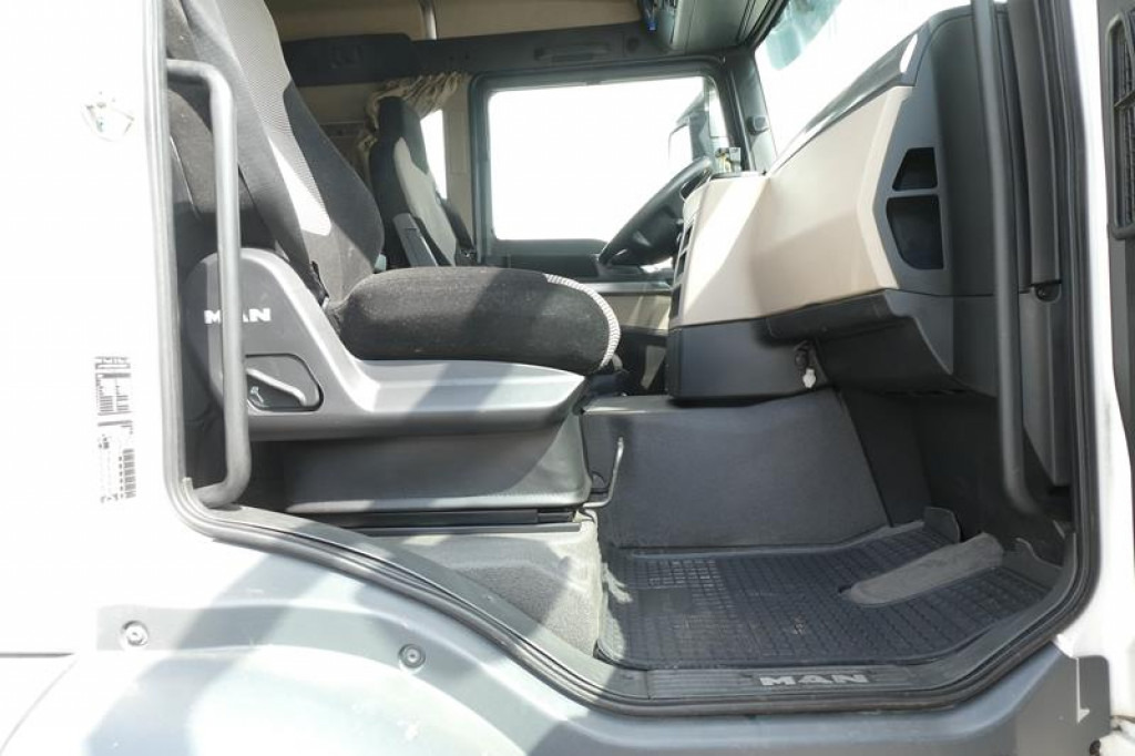 MAN TG-S 26.420 6x2 Abrollkipper - Крюковой мультилифт: фото 5 MAN TG-S 26.420 6x2 Abrollkipper - Крюковой мультилифт: фото 5