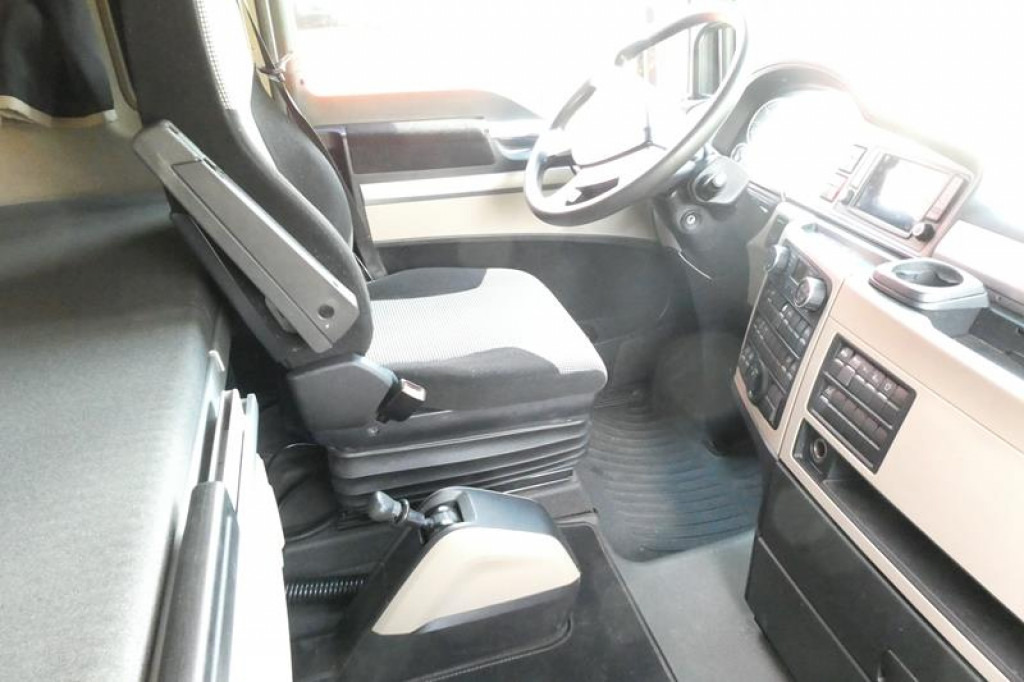 MAN TG-X 24.500 6x2-4 LL-U Pritsche Maschinentransporter - Грузовик бортовой/ Платформа: фото 3 MAN TG-X 24.500 6x2-4 LL-U Pritsche Maschinentransporter - Грузовик бортовой/ Платформа: фото 3