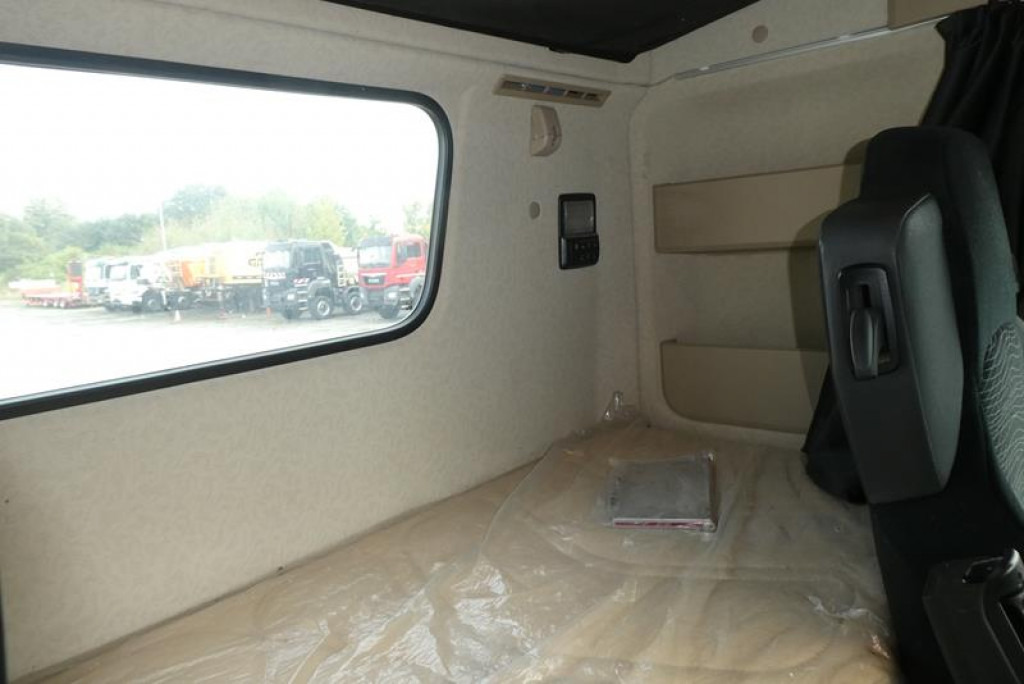 MERCEDES-BENZ Actros neu 2546 L 6x2 Abrollkipper Lenk-Lift Achse - Крюковой мультилифт: фото 3 MERCEDES-BENZ Actros neu 2546 L 6x2 Abrollkipper Lenk-Lift Achse - Крюковой мультилифт: фото 3