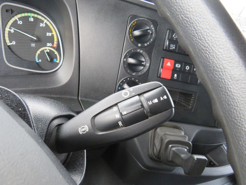 MERCEDES-BENZ Atego 1527 L Pritsche LBW - Тентованный грузовик: фото 4 MERCEDES-BENZ Atego 1527 L Pritsche LBW - Тентованный грузовик: фото 4