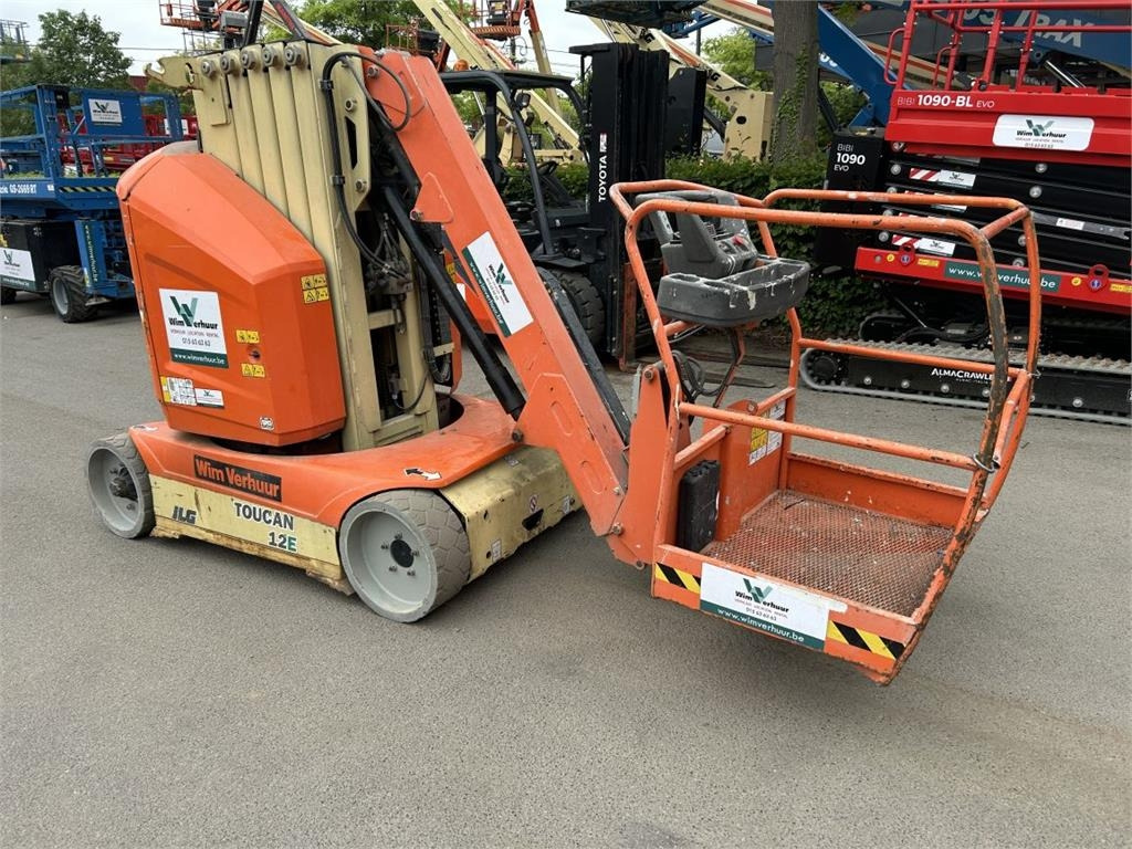 JLG Toucan 12E (1933) - Вертикальный мачтовый подъемник: фото 1 JLG Toucan 12E (1933) - Вертикальный мачтовый подъемник: фото 1