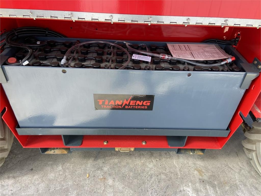 Ножничный подъемник Magni ES1418RT (7940): фото 11 Ножничный подъемник Magni ES1418RT (7940): фото 11