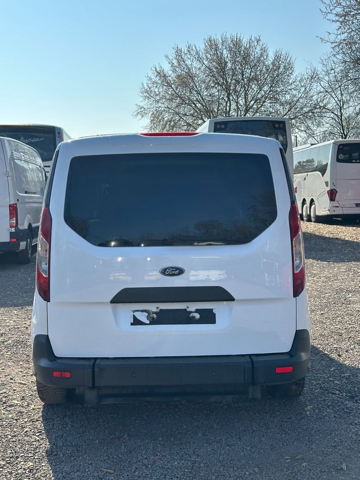 Пассажирский фургон Ford Grand Tourneo 1.5 EcoBlue 74kW Auto Trend: фото 9 Пассажирский фургон Ford Grand Tourneo 1.5 EcoBlue 74kW Auto Trend: фото 9