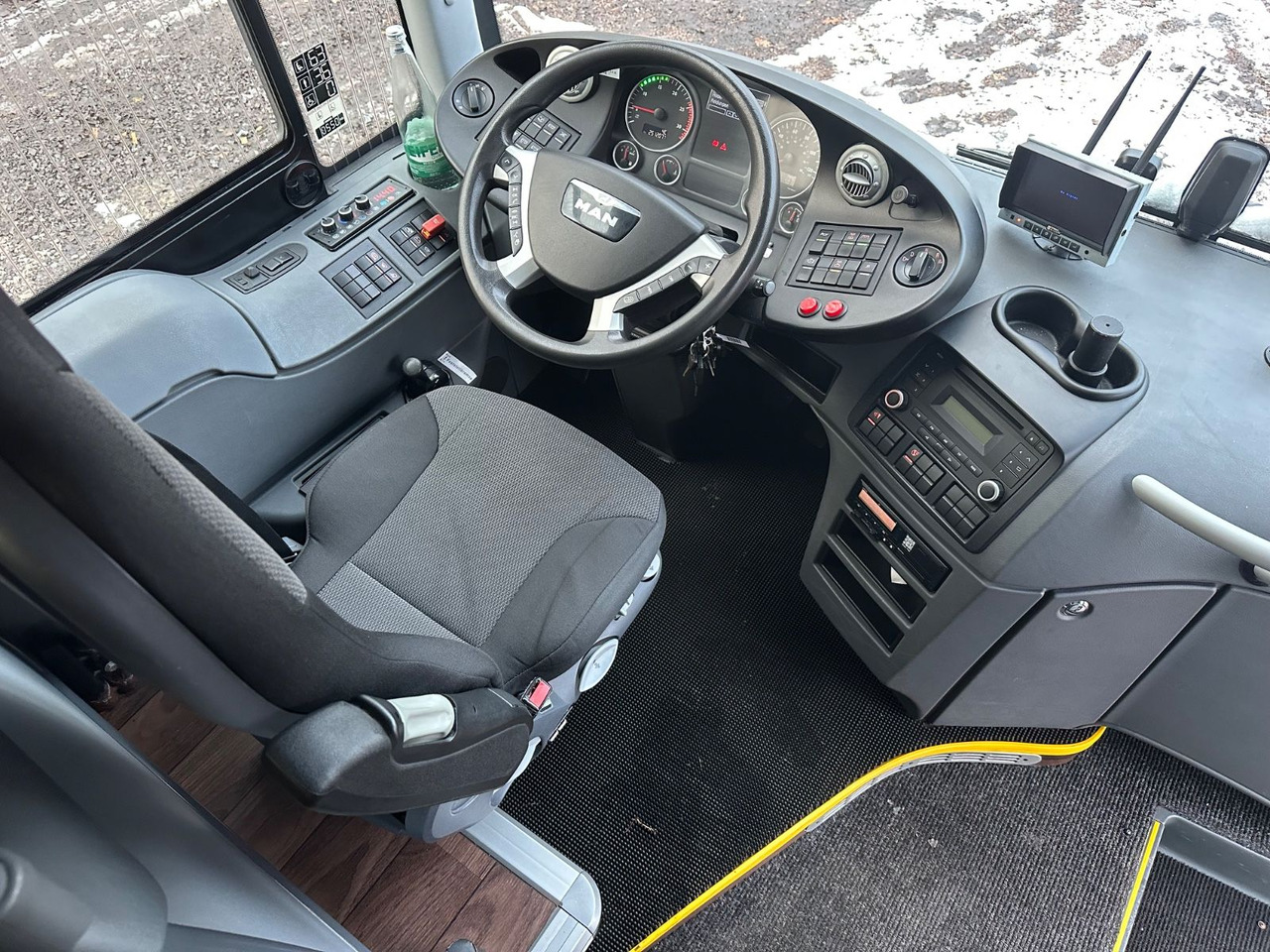 MAN R13 Lions Regio L (65Sitze*251 tKm) - Пригородный автобус: фото 4 MAN R13 Lions Regio L (65Sitze*251 tKm) - Пригородный автобус: фото 4