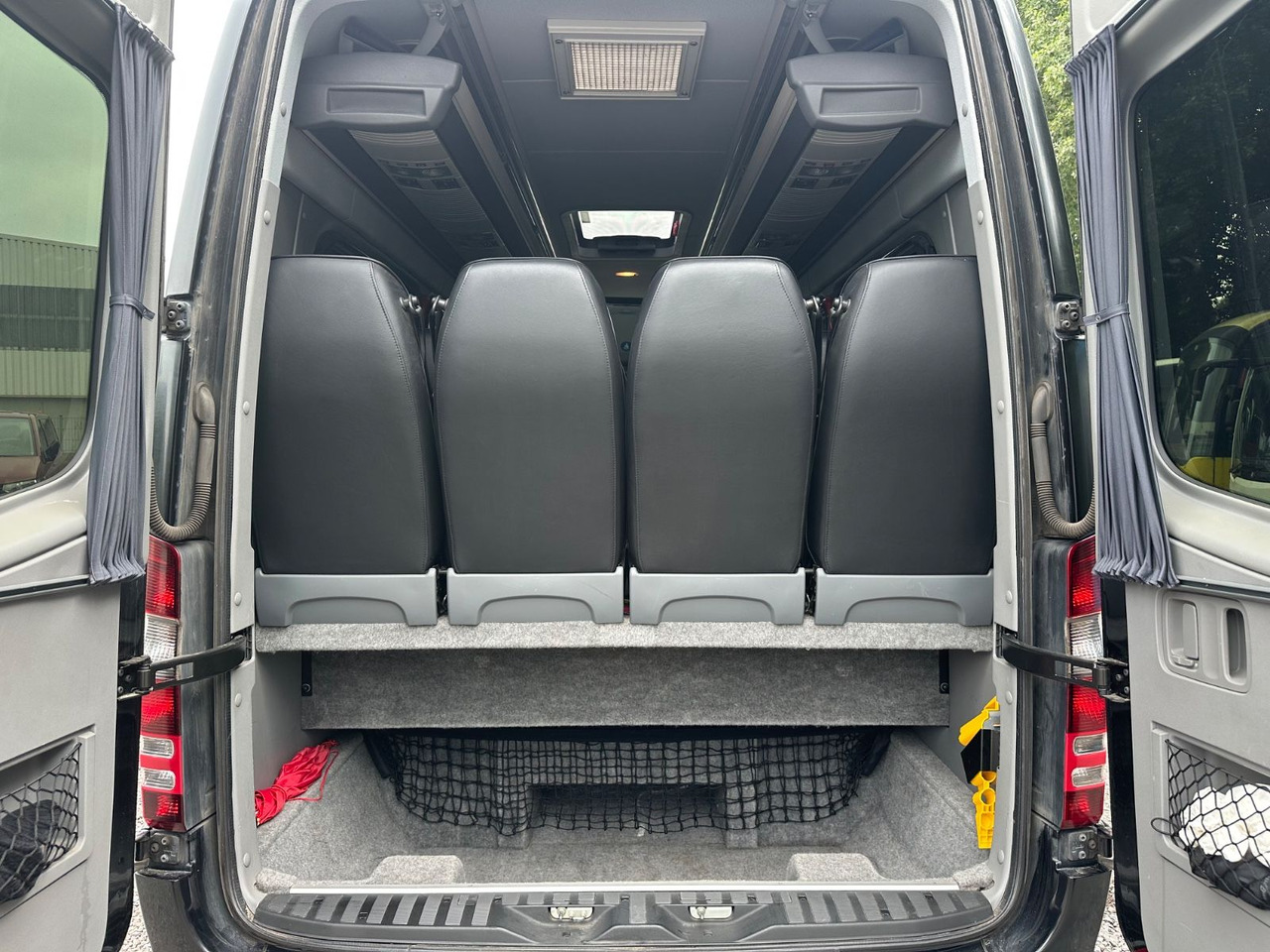 Mercedes-Benz Sprinter 519 CDi (Euro 6*Leder Sitze) - Микроавтобус, Пассажирский фургон: фото 4 Mercedes-Benz Sprinter 519 CDi (Euro 6*Leder Sitze) - Микроавтобус, Пассажирский фургон: фото 4