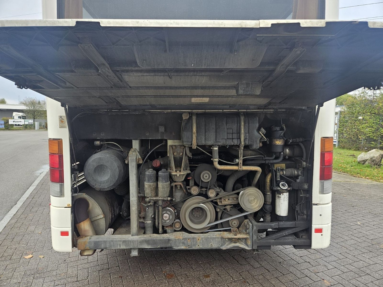 Setra S 317 UL (66 Sitze*Schalt*TOP) - Пригородный автобус: фото 3 Setra S 317 UL (66 Sitze*Schalt*TOP) - Пригородный автобус: фото 3